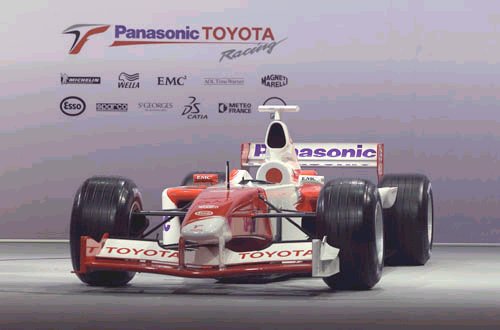 Toyota TF102 AP04 - Front view